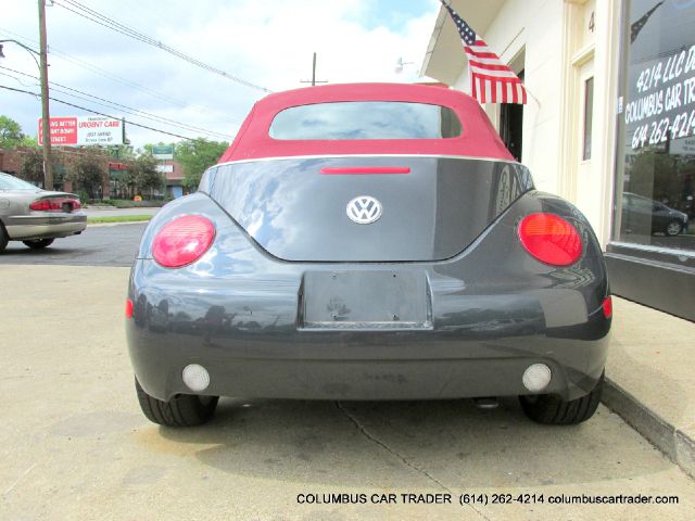 Volkswagen New Beetle 2005 photo 24