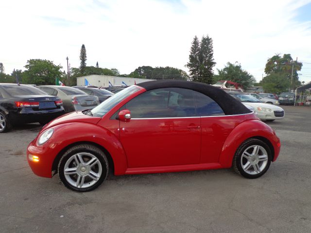 Volkswagen New Beetle 2005 photo 1