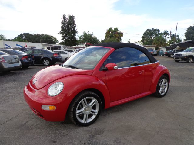 Volkswagen New Beetle 2005 photo 2