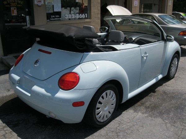 Volkswagen New Beetle 2005 photo 4