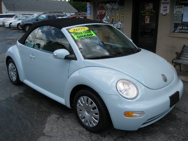 Volkswagen New Beetle 2005 photo 8