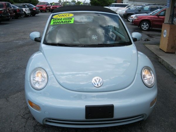 Volkswagen New Beetle 2005 photo 9