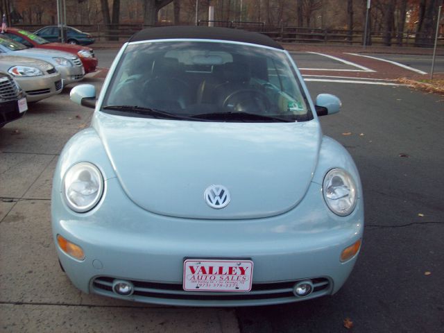 Volkswagen New Beetle 2005 photo 3