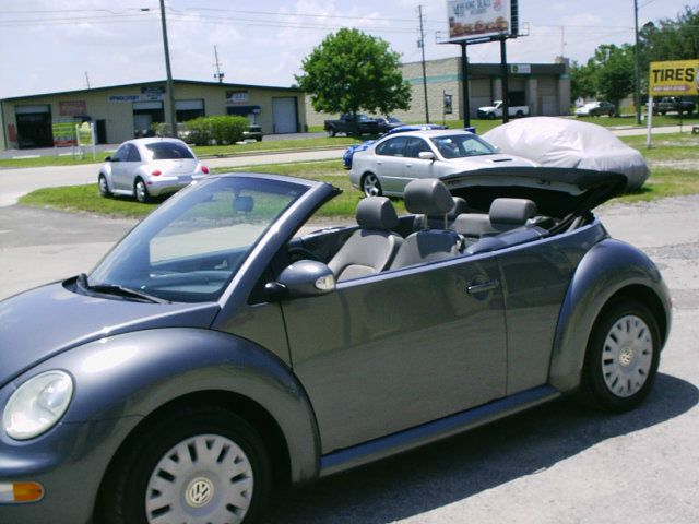 Volkswagen New Beetle 2005 photo 4