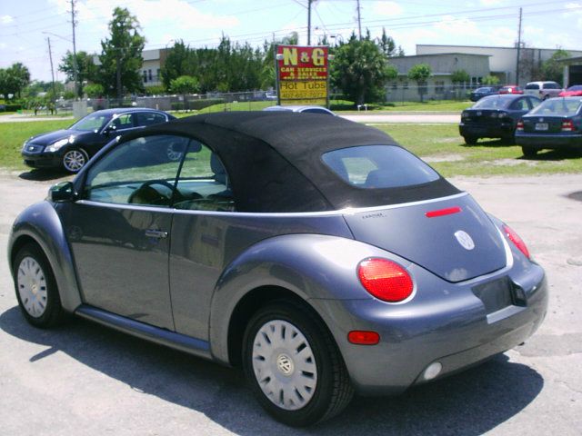 Volkswagen New Beetle 2005 photo 6