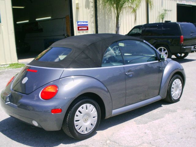 Volkswagen New Beetle 2005 photo 7