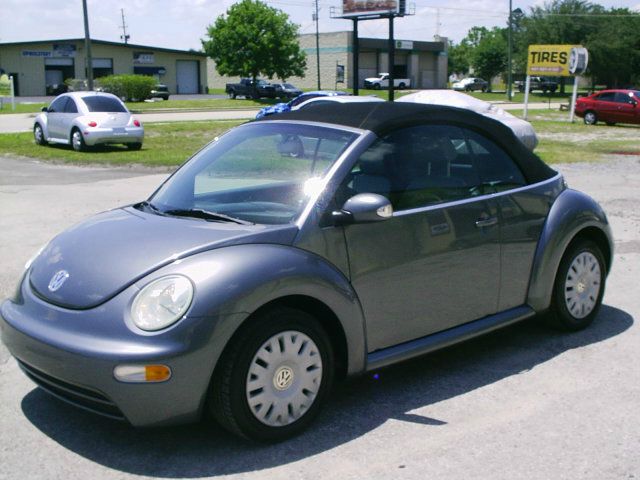 Volkswagen New Beetle 2005 photo 8