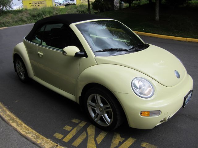 Volkswagen New Beetle 2005 photo 2