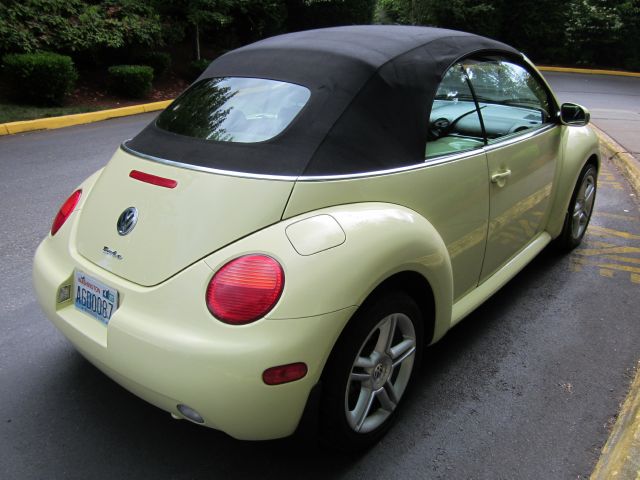 Volkswagen New Beetle 2005 photo 3