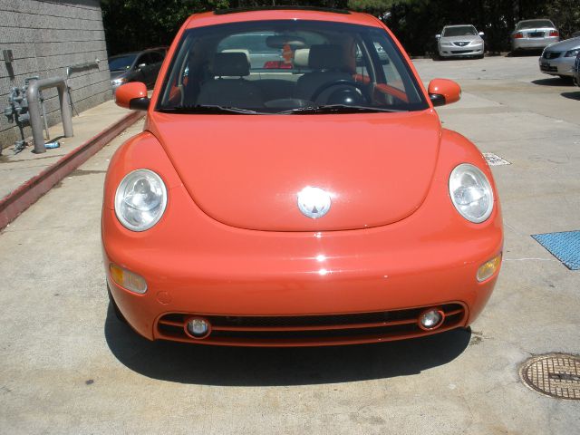 Volkswagen New Beetle 2005 photo 13