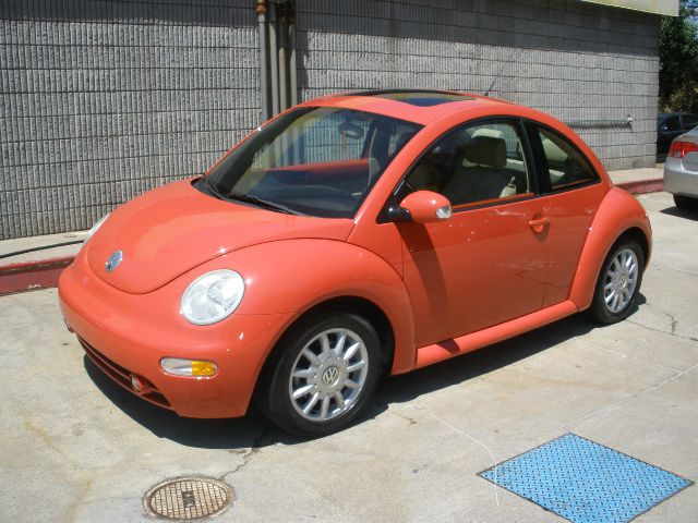 Volkswagen New Beetle 2005 photo 14