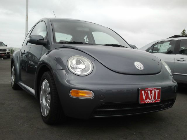 Volkswagen New Beetle 2005 photo 1