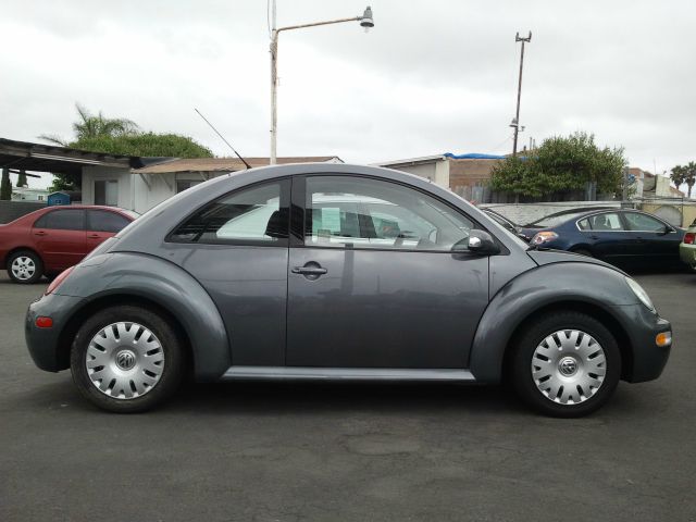 Volkswagen New Beetle 2005 photo 3