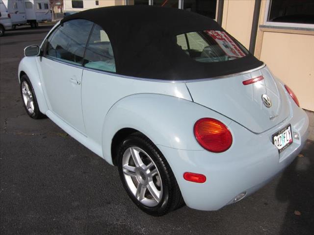 Volkswagen New Beetle 2005 photo 3