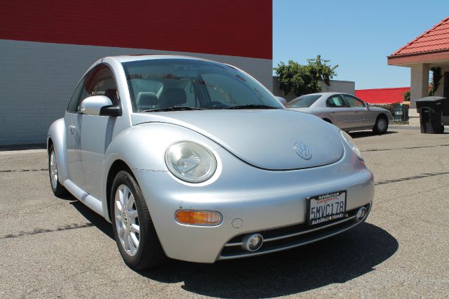 Volkswagen New Beetle 2005 photo 3