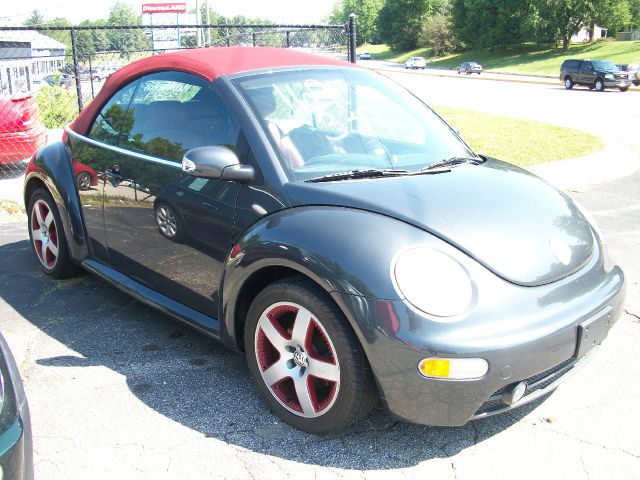 Volkswagen New Beetle 2005 photo 2