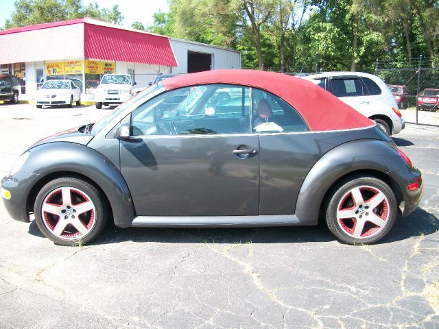 Volkswagen New Beetle 2005 photo 3