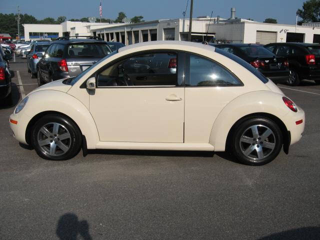 Volkswagen New Beetle Unknown Hatchback