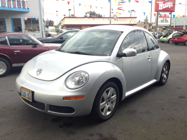 Volkswagen New Beetle 2006 photo 1