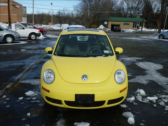 Volkswagen New Beetle GS-R Hatchback