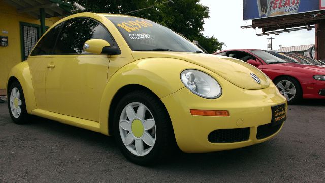 Volkswagen New Beetle 2006 photo 8