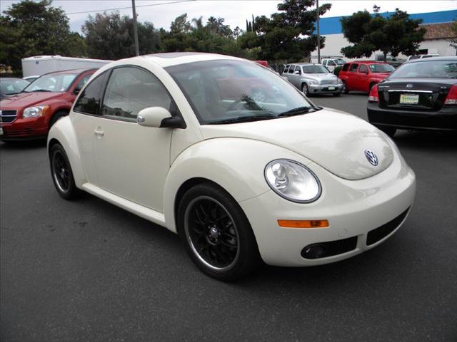 Volkswagen New Beetle 2006 photo 2