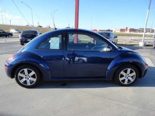 Volkswagen New Beetle Unknown Unspecified