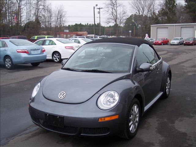 Volkswagen New Beetle 2006 photo 5