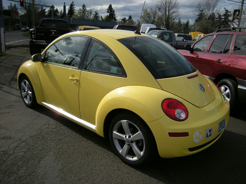 Volkswagen New Beetle 2006 photo 3