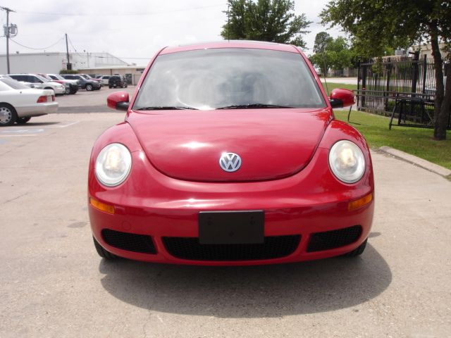 Volkswagen New Beetle 2006 photo 25