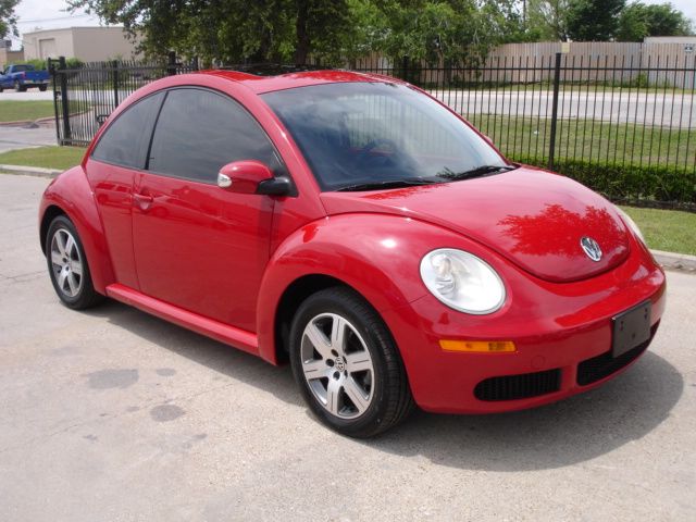 Volkswagen New Beetle 2006 photo 29