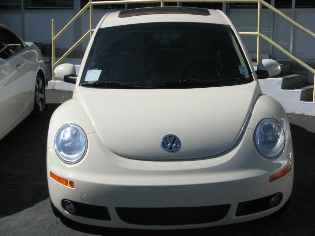 Volkswagen New Beetle 2006 photo 27