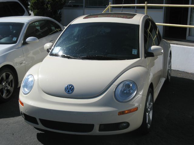 Volkswagen New Beetle 2006 photo 41