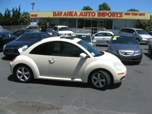 Volkswagen New Beetle 2006 photo 6