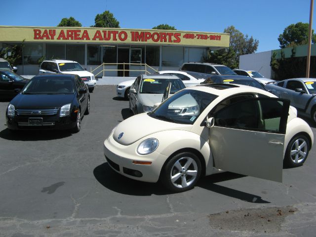 Volkswagen New Beetle 2006 photo 9