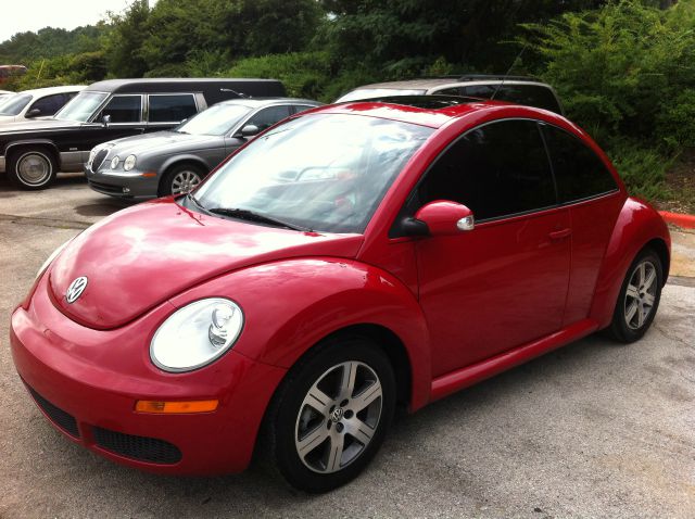 Volkswagen New Beetle 2006 photo 3