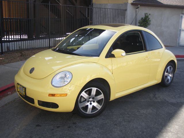 Volkswagen New Beetle 2006 photo 15