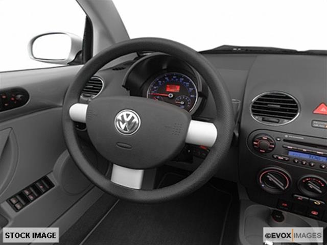 Volkswagen New Beetle 2006 photo 5