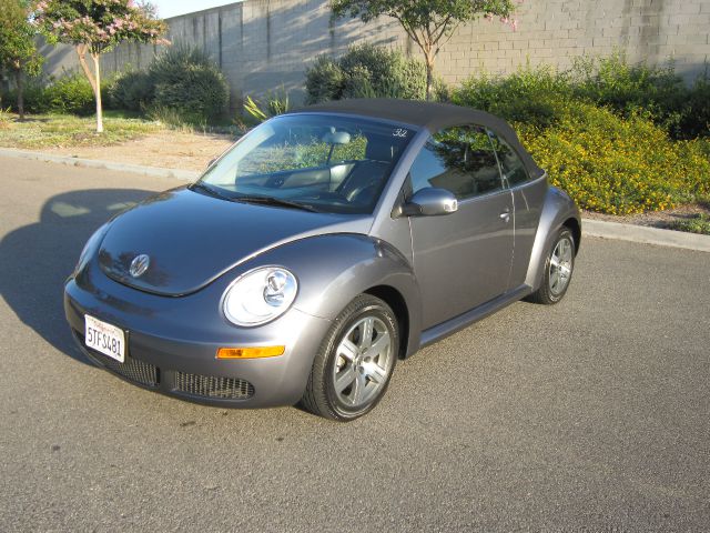 Volkswagen New Beetle 2006 photo 3