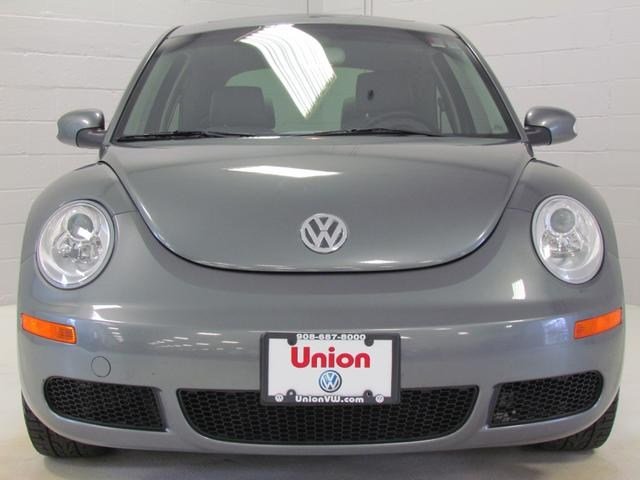 Volkswagen New Beetle 2006 photo 1