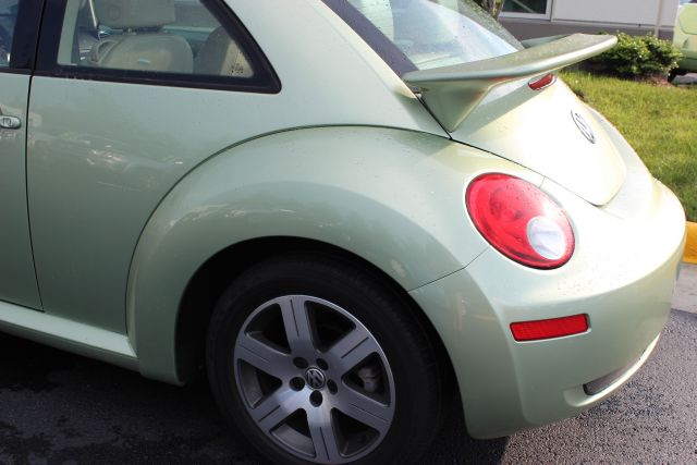 Volkswagen New Beetle 2006 photo 14