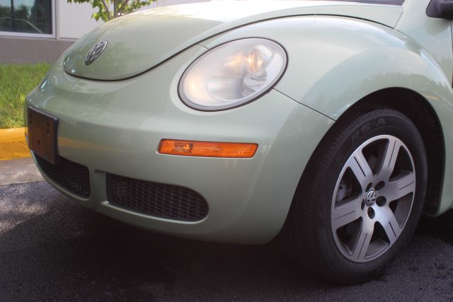 Volkswagen New Beetle 2006 photo 15