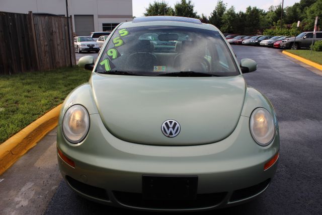 Volkswagen New Beetle 2006 photo 26