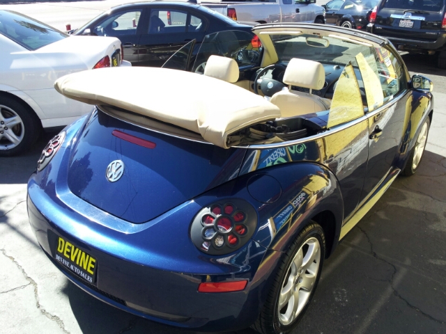 Volkswagen New Beetle 2006 photo 3