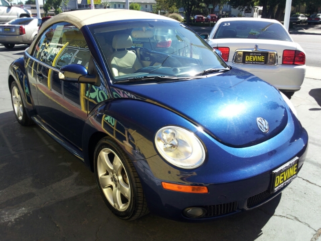 Volkswagen New Beetle 2006 photo 4