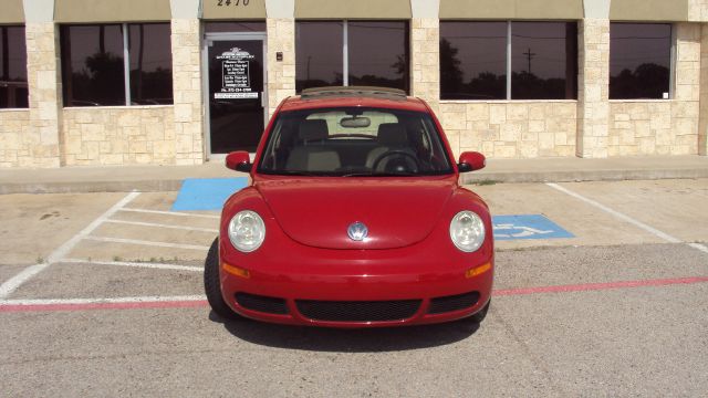 Volkswagen New Beetle 2006 photo 5