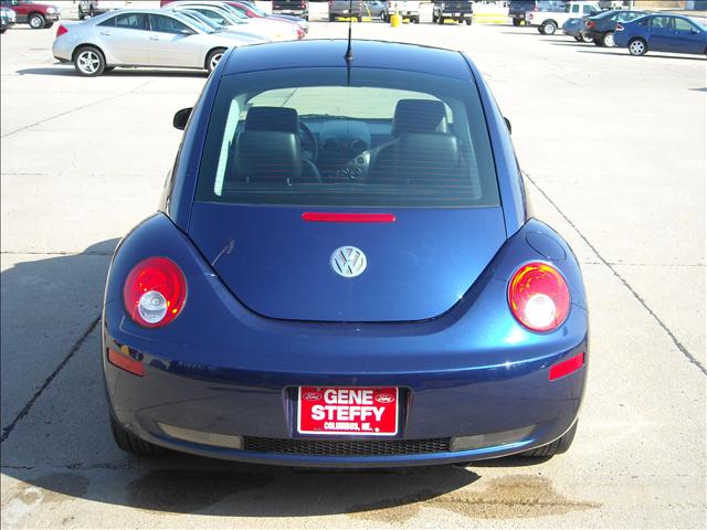 Volkswagen New Beetle 2006 photo 5