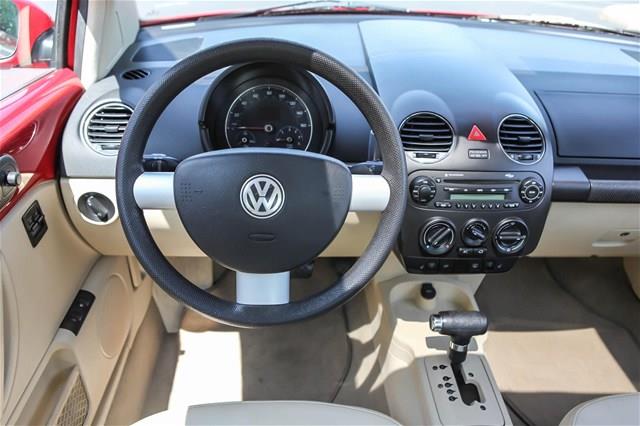 Volkswagen New Beetle 2006 photo 14