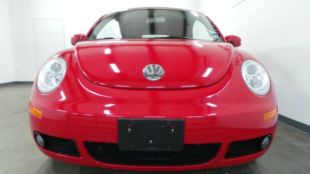 Volkswagen New Beetle Reg Cab 118 WB Convertible