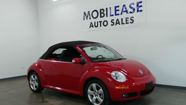 Volkswagen New Beetle 2006 photo 1